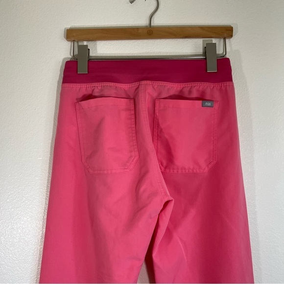 FIGS Technical Pants Pink - Picture 5 of 9